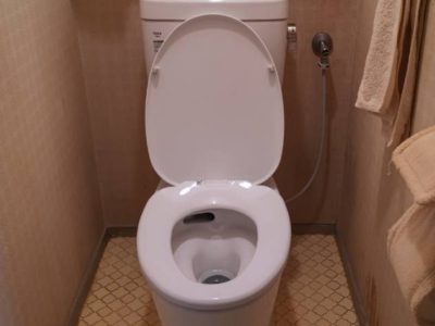 壁排水トイレ交換工事　（LIXIL）　東京都品川区