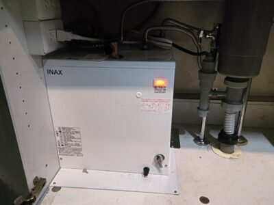 小型電気温水器新設工事　東京都渋谷区　LIXIL